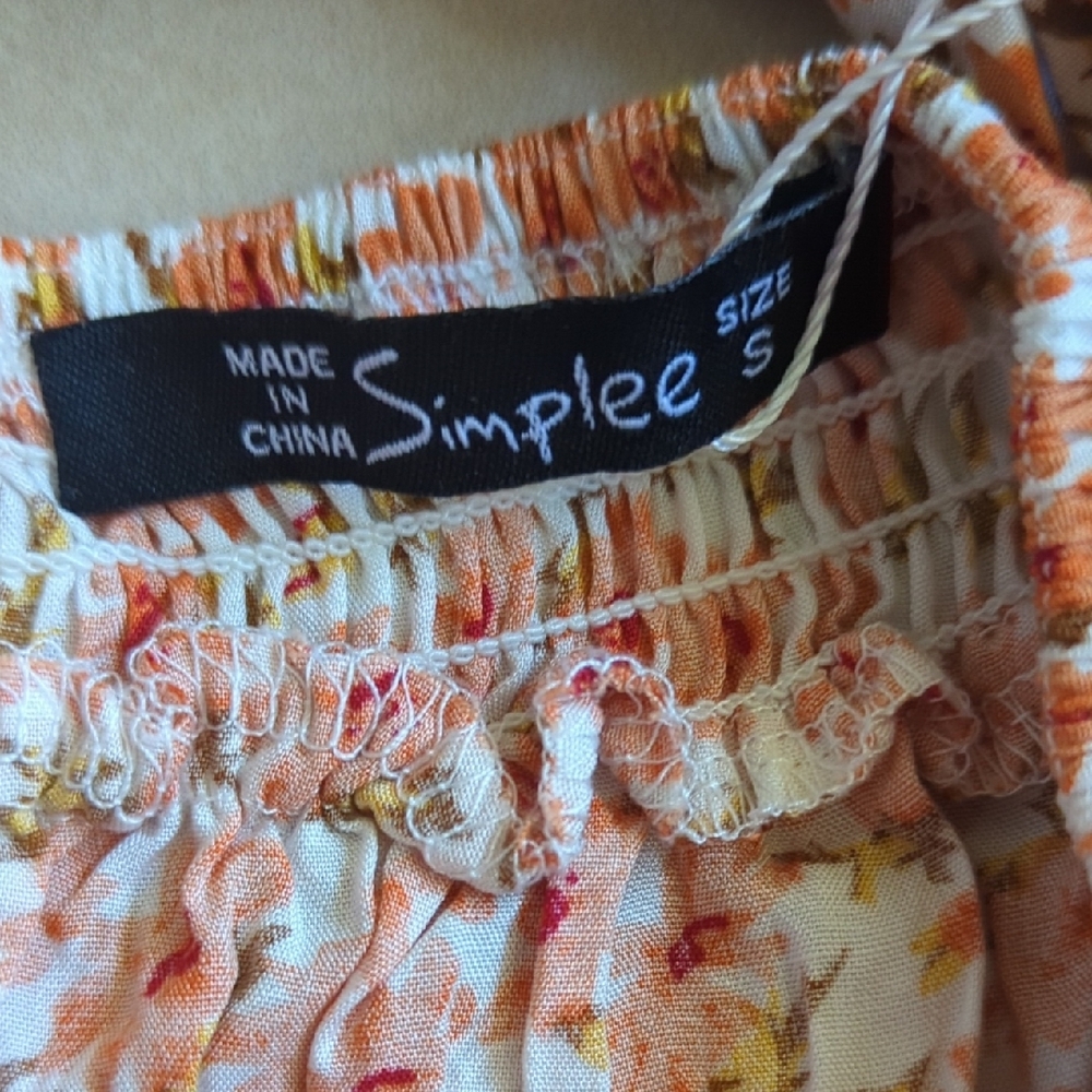 Simplee Peach and White Floral Smocked Sundress - Picture 2 of 8